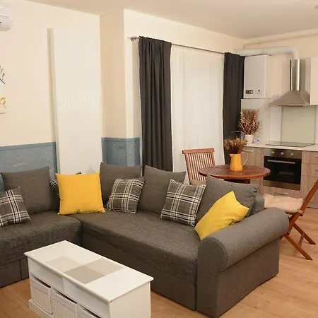 The Horizon City Center Apartman